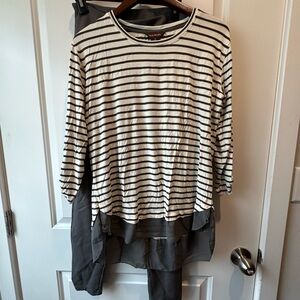 Multiples Striped Grey and White Lounge/Yoga Set